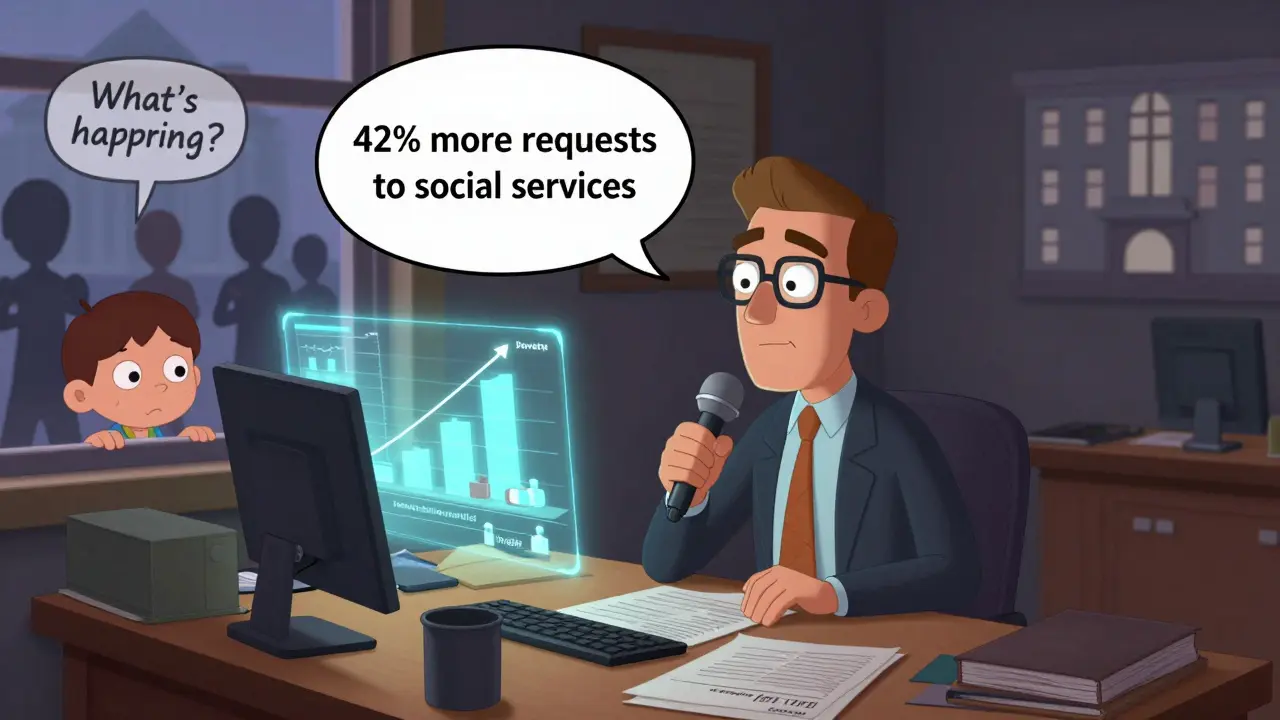 Экономист смотрит на данные о бедности, но не решается говорить вслух.